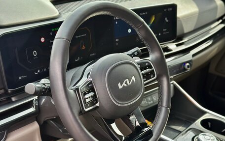 KIA Carnival, 2024 год, 5 790 000 рублей, 17 фотография