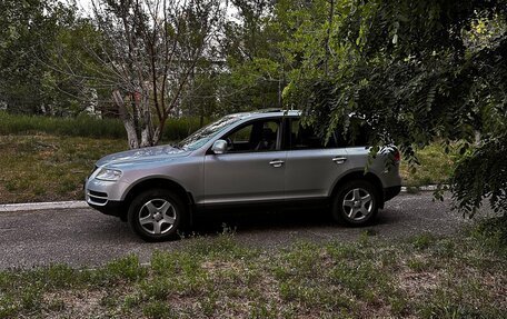 Volkswagen Touareg III, 2004 год, 850 000 рублей, 3 фотография