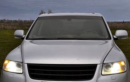 Volkswagen Touareg III, 2004 год, 850 000 рублей, 4 фотография