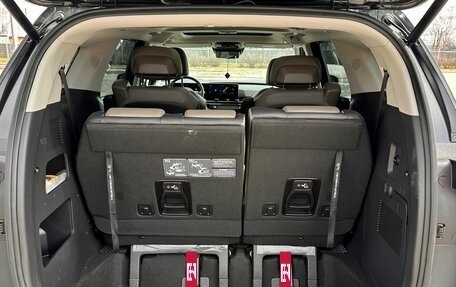 KIA Carnival, 2024 год, 5 790 000 рублей, 29 фотография