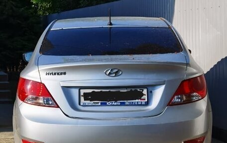 Hyundai Solaris II рестайлинг, 2013 год, 750 000 рублей, 3 фотография