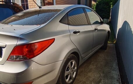 Hyundai Solaris II рестайлинг, 2013 год, 750 000 рублей, 9 фотография
