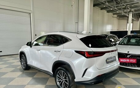 Lexus NX, 2021 год, 4 499 000 рублей, 7 фотография