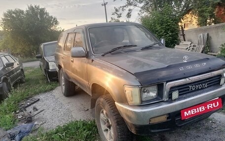 Toyota Hilux Surf III рестайлинг, 1990 год, 650 000 рублей, 3 фотография