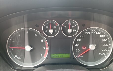 Ford Focus II рестайлинг, 2007 год, 675 000 рублей, 32 фотография