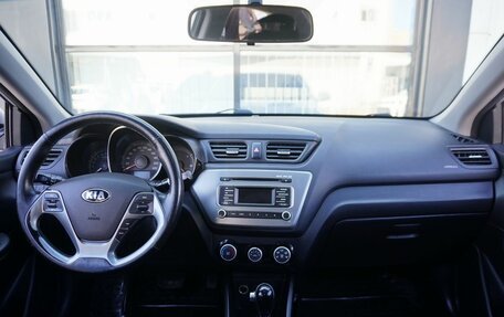 KIA Rio III рестайлинг, 2016 год, 995 000 рублей, 12 фотография