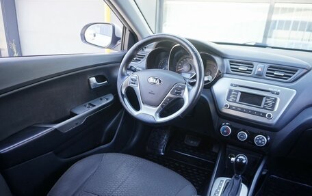 KIA Rio III рестайлинг, 2016 год, 995 000 рублей, 13 фотография