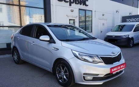 KIA Rio III рестайлинг, 2016 год, 995 000 рублей, 3 фотография