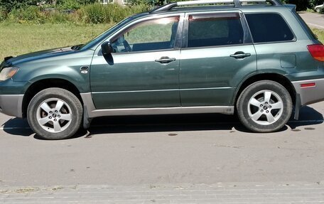 Mitsubishi Outlander III рестайлинг 3, 2003 год, 360 000 рублей, 3 фотография