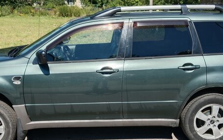 Mitsubishi Outlander III рестайлинг 3, 2003 год, 360 000 рублей, 8 фотография