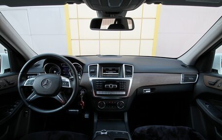 Mercedes-Benz M-Класс, 2013 год, 1 985 000 рублей, 10 фотография