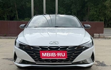 Hyundai Elantra, 2022 год, 1 600 000 рублей, 3 фотография