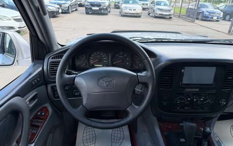 Toyota Land Cruiser 100 рестайлинг 2, 1999 год, 1 497 000 рублей, 10 фотография