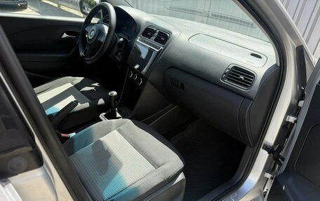 Volkswagen Polo VI (EU Market), 2012 год, 520 000 рублей, 18 фотография