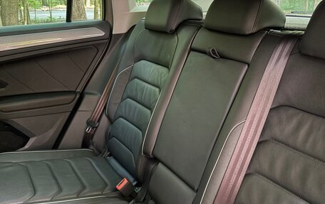 Volkswagen Tiguan II, 2021 год, 3 200 000 рублей, 18 фотография