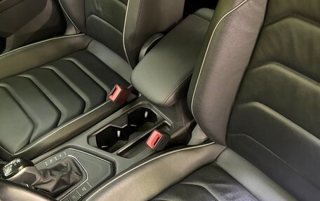 Volkswagen Tiguan II, 2021 год, 3 200 000 рублей, 17 фотография