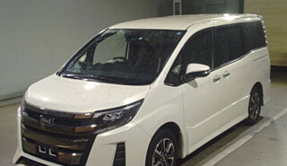 Toyota Noah III, 2018 год, 2 450 000 рублей, 1 фотография