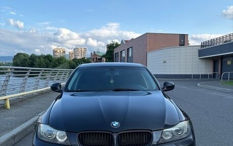BMW 3 серия, 2010 год, 1 000 000 рублей, 1 фотография