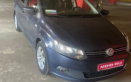 Volkswagen Polo VI (EU Market), 2012 год, 650 000 рублей, 1 фотография