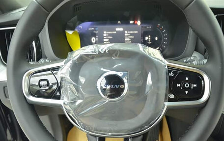 Volvo XC60 II, 2025 год, 4 811 502 рублей, 5 фотография