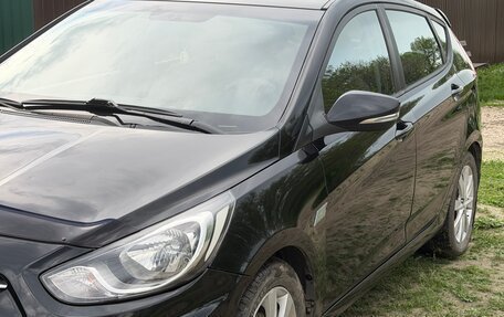 Hyundai Solaris II рестайлинг, 2012 год, 680 000 рублей, 8 фотография