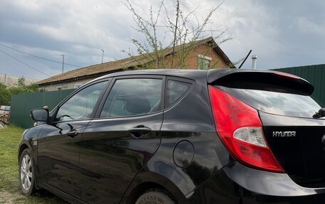 Hyundai Solaris II рестайлинг, 2012 год, 680 000 рублей, 9 фотография