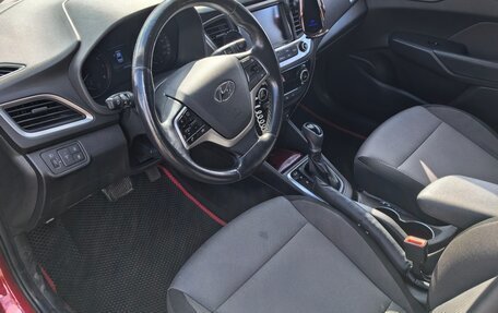 Hyundai Solaris II рестайлинг, 2017 год, 1 430 000 рублей, 10 фотография