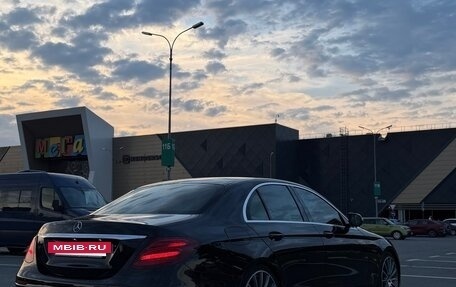 Mercedes-Benz E-Класс, 2019 год, 2 760 000 рублей, 3 фотография