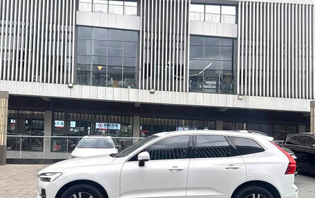 Volvo XC60 II, 2024 год, 4 108 390 рублей, 3 фотография