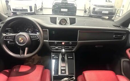 Porsche Macan I рестайлинг, 2022 год, 4 909 000 рублей, 6 фотография
