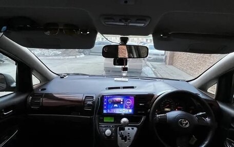 Toyota Wish II, 2005 год, 720 000 рублей, 8 фотография