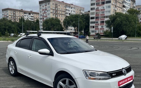 Volkswagen Jetta VI, 2012 год, 950 000 рублей, 3 фотография