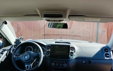 Volkswagen Tiguan I, 2011 год, 850 000 рублей, 3 фотография