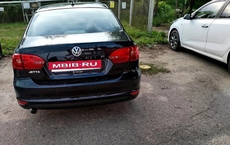 Volkswagen Jetta VI, 2013 год, 1 200 000 рублей, 2 фотография