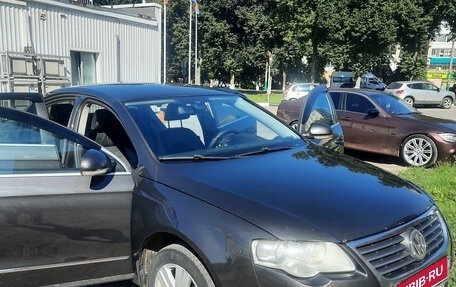Volkswagen Passat B6, 2007 год, 850 000 рублей, 2 фотография