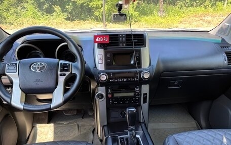 Toyota Land Cruiser Prado 150 рестайлинг 2, 2011 год, 2 240 000 рублей, 13 фотография