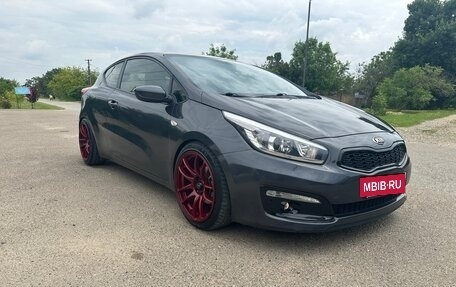 KIA cee'd III, 2016 год, 990 000 рублей, 2 фотография