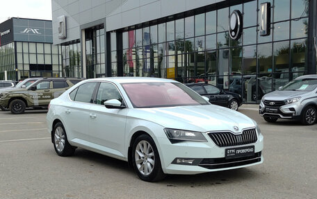 Skoda Superb III рестайлинг, 2016 год, 1 580 000 рублей, 3 фотография