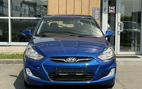 Hyundai Solaris II рестайлинг, 2012 год, 800 000 рублей, 2 фотография