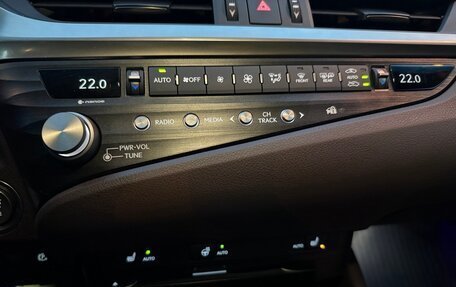 Lexus ES VII, 2021 год, 4 200 000 рублей, 6 фотография