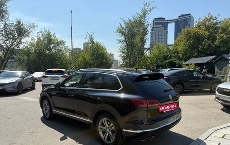 Volkswagen Touareg III, 2018 год, 5 000 000 рублей, 8 фотография