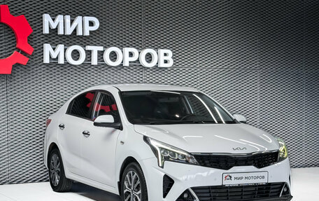 KIA Rio IV, 2021 год, 1 799 000 рублей, 3 фотография