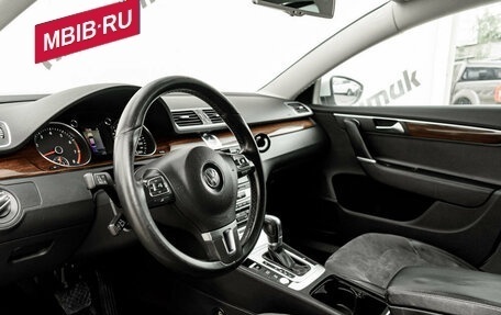 Volkswagen Passat B7, 2011 год, 1 385 000 рублей, 11 фотография