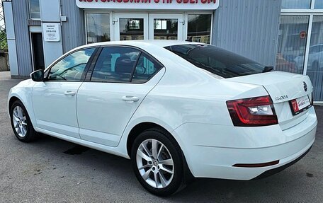 Skoda Octavia, 2018 год, 1 689 000 рублей, 5 фотография