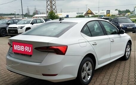Skoda Octavia IV, 2021 год, 2 300 000 рублей, 3 фотография