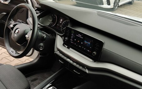 Skoda Octavia IV, 2021 год, 2 300 000 рублей, 17 фотография
