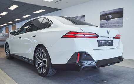 BMW 5 серия, 2023 год, 6 900 000 рублей, 4 фотография
