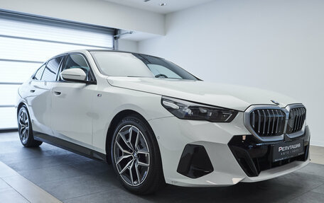BMW 5 серия, 2023 год, 6 900 000 рублей, 3 фотография