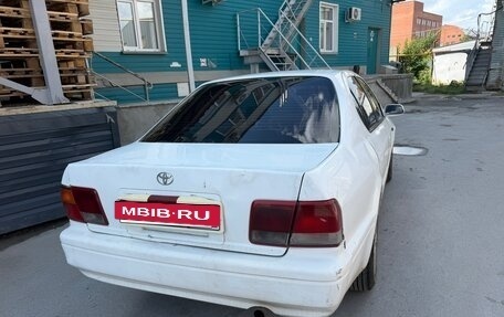 Toyota Camry V40, 1996 год, 350 000 рублей, 3 фотография