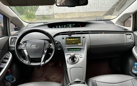 Toyota Prius, 2010 год, 1 220 000 рублей, 10 фотография